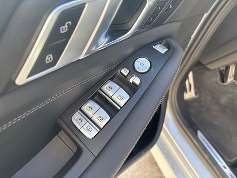 Used 2023 BMW X7 xDrive40i image 15