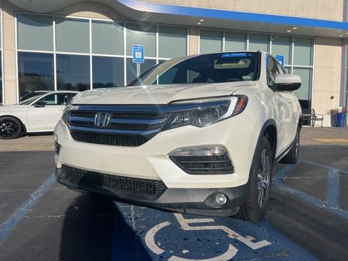 Certified 2017 Honda Pilot EX-L image 2