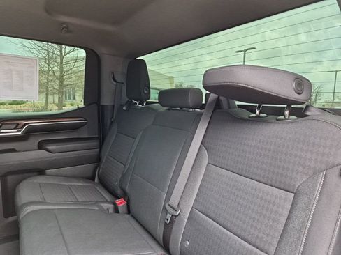 Used 2023 Chevrolet Silverado 1500 LT image 19