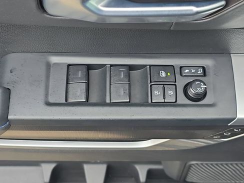 Used 2025 Toyota Tundra Platinum image 27