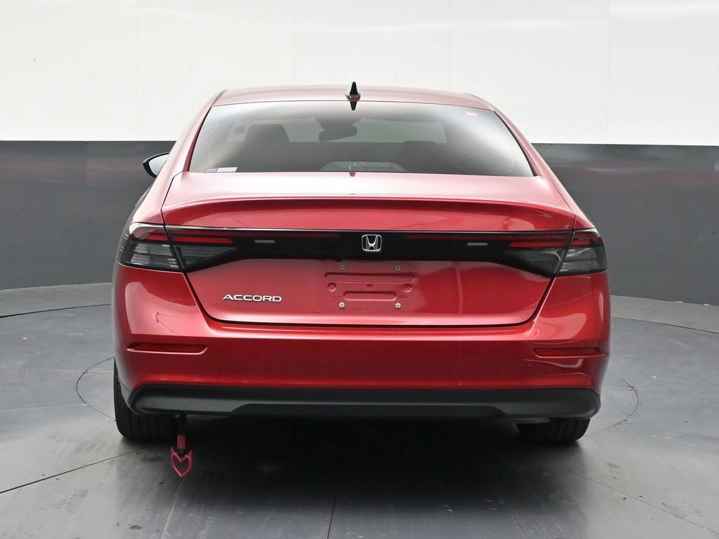 Used 2025 Honda Accord SE image 4