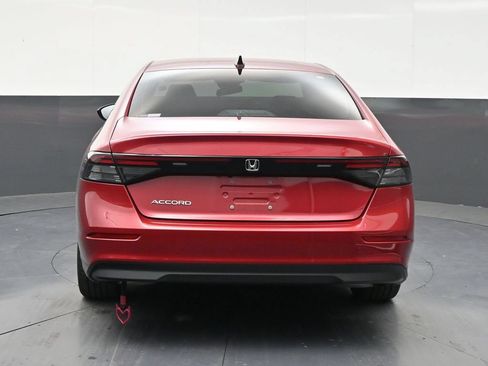 Used 2025 Honda Accord SE image 4