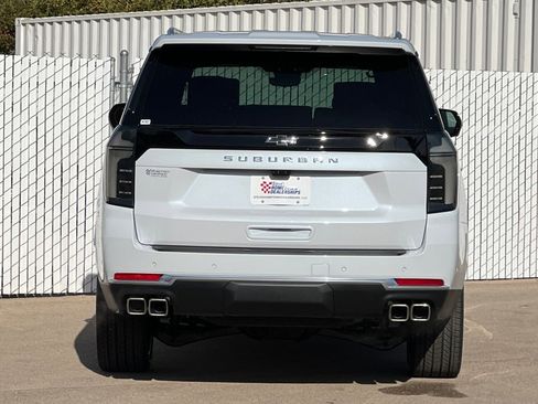New 2026 Chevrolet Suburban High Country image 5