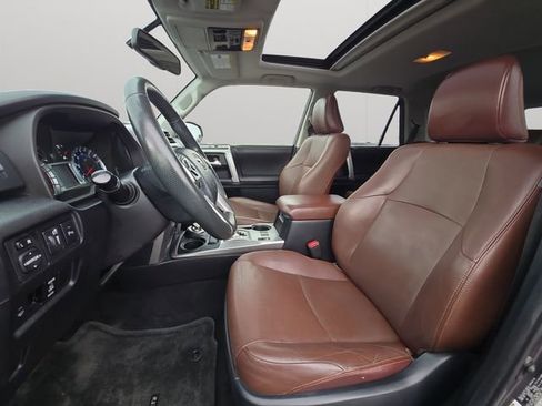 Used 2015 Toyota 4Runner Limited AWD/4WD image 2