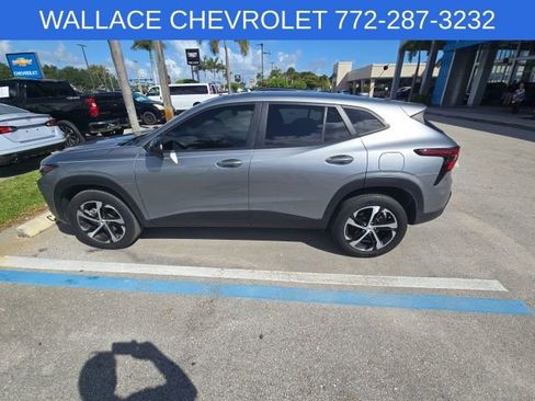 Used 2024 Chevrolet Trax RS w/ Driver Confidence Package image 1