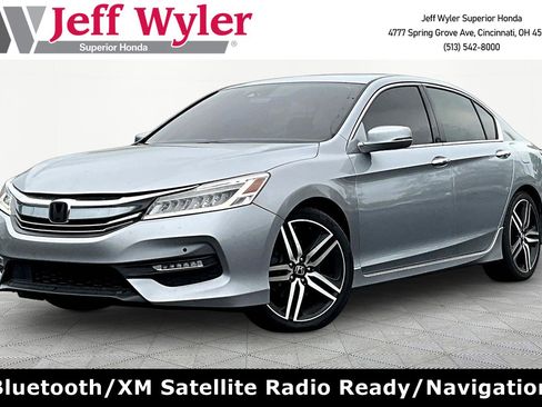 Used 2017 Honda Accord Touring image 1