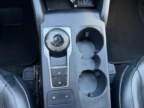 Used 2021 Ford Escape SEL w/ Technology Package FWD image 18
