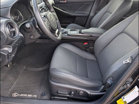 Used 2023 Lexus IS 300 AWD w/ Premium Package image 9