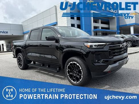 Used 2026 Chevrolet Colorado Z71 w/ Technology Package AWD/4WD image 1