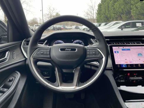 New 2025 Jeep Grand Cherokee L Limited w/ Trailer Tow Package image 26