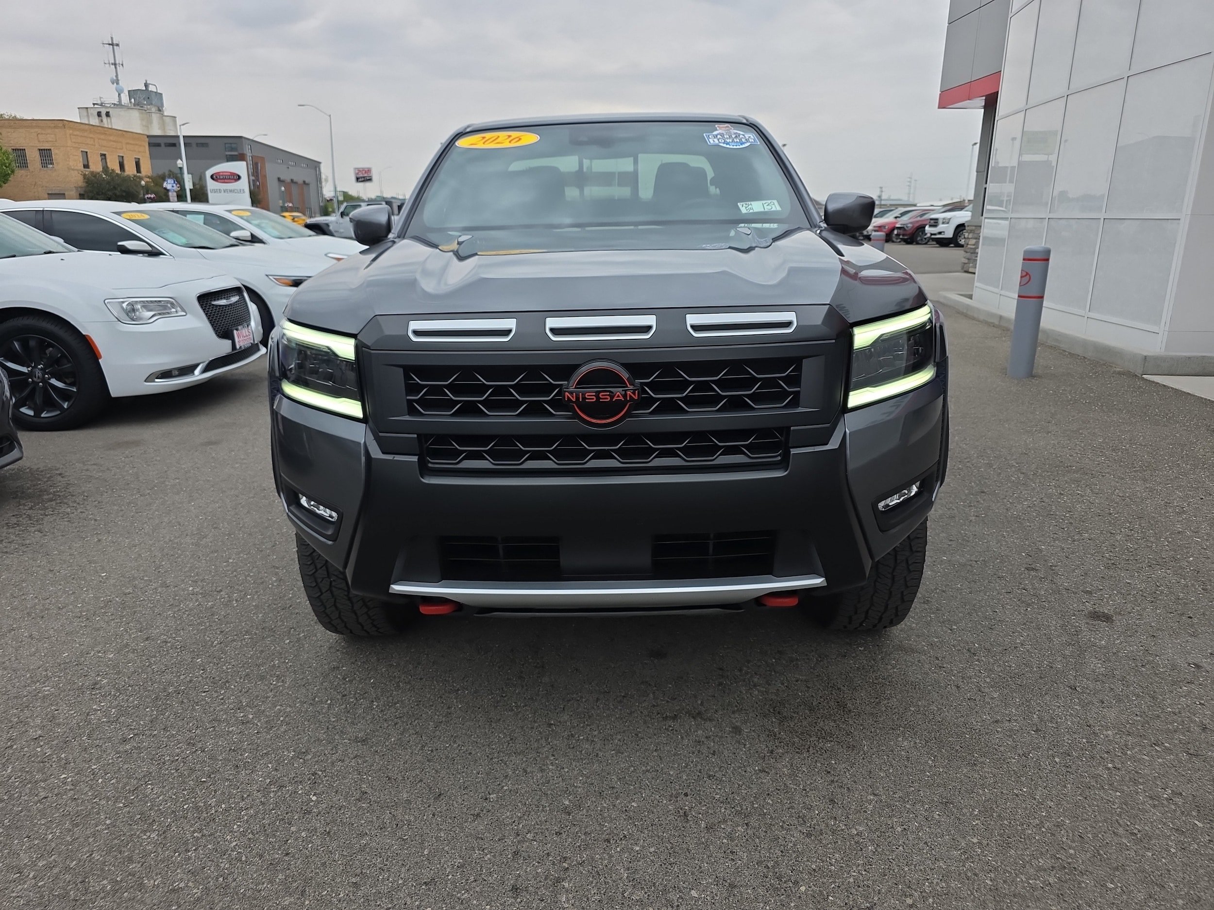 Used 2026 Nissan Frontier PRO-4X AWD/4WD image 5