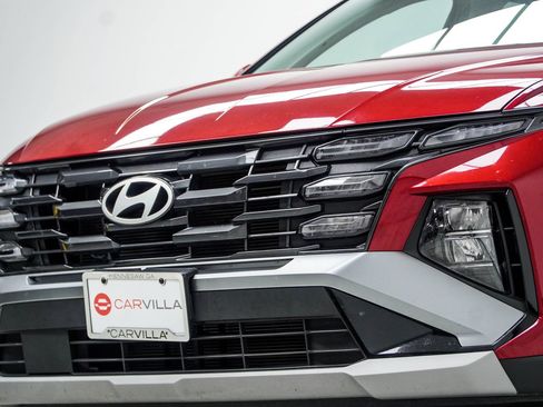 Used 2025 Hyundai Tucson SEL FWD image 2