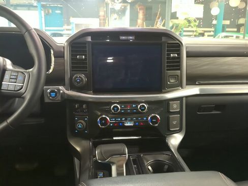 Used 2025 Ford F150 Lariat w/ Equipment Group 501A Mid AWD/4WD image 12
