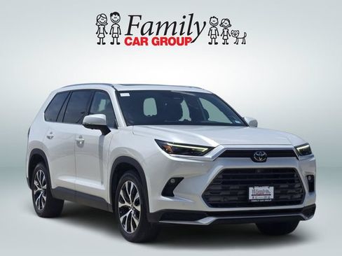 Certified 2024 Toyota Grand Highlander AWD Hybrid image 2