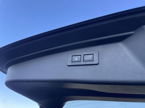 Certified 2024 Subaru Outback Premium image 37