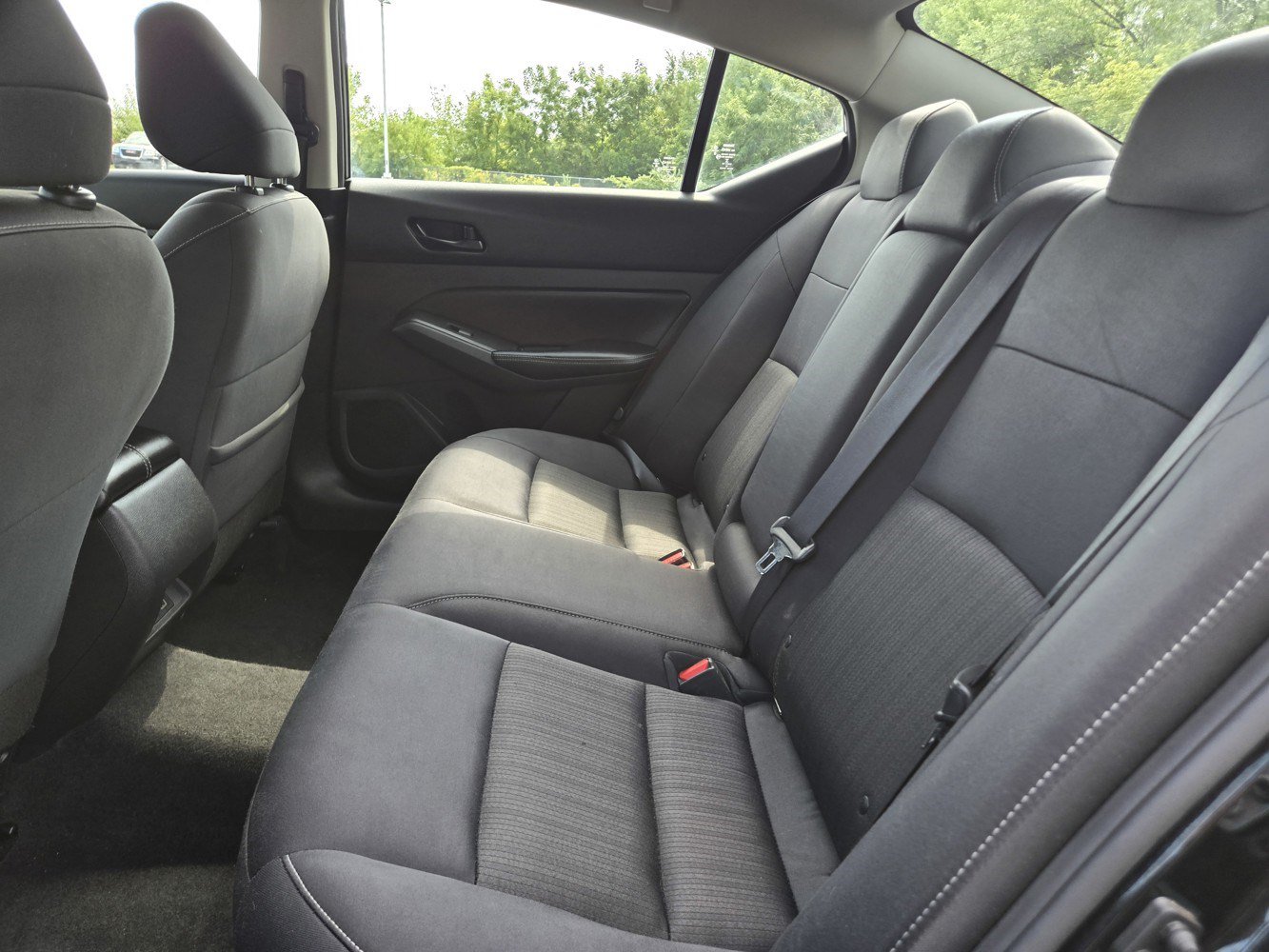 Used 2024 Nissan Altima 2.5 SV FWD image 27