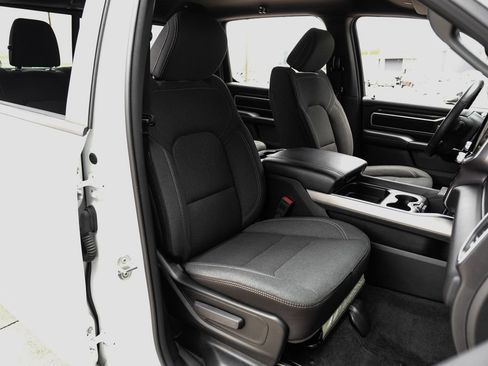 Used 2023 RAM 1500 Big Horn AWD/4WD image 47