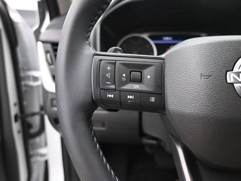Used 2026 Nissan Rogue SV FWD image 27