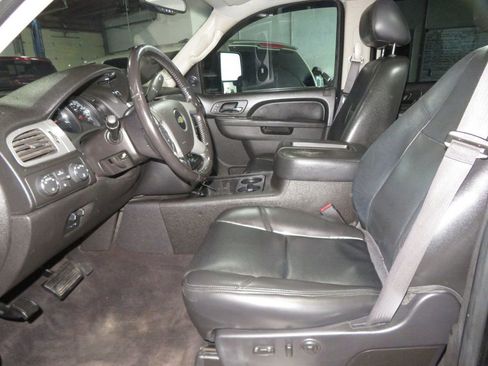 Used 2014 Chevrolet Silverado 2500 LTZ w/ LTZ Plus Package AWD/4WD image 20