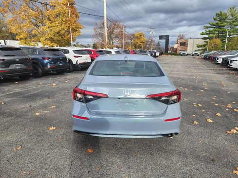 Used 2023 Honda Civic Sport image 8