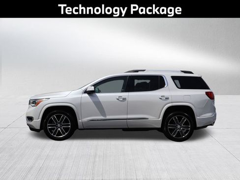 Used 2017 GMC Acadia Denali w/ Technology Package AWD/4WD image 5
