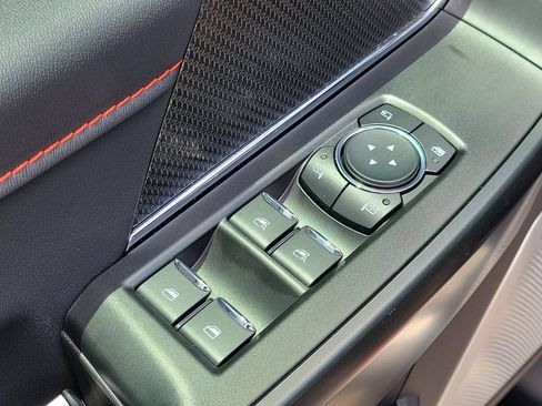 Used 2025 Ford F150 Raptor AWD/4WD image 19