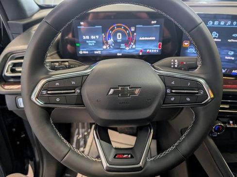 New 2026 Chevrolet Traverse Z71 w/ Driver Confidence Package AWD/4WD image 21