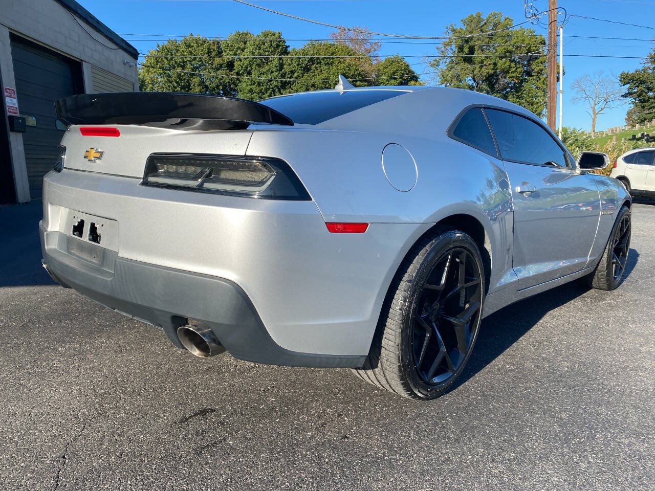 Used 2014 Chevrolet Camaro SS w/ RS Package RWD image 3
