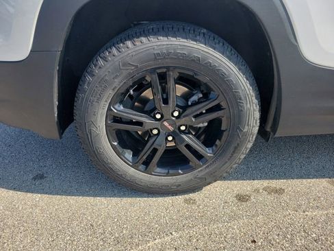 Used 2022 GMC Terrain AT4 w/ Infotainment Package II AWD/4WD image 6