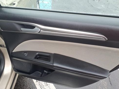 Used 2018 Ford Fusion S FWD image 19