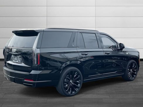 Used 2025 Cadillac Escalade Sport Platinum w/ LPO, ONYX Package image 5