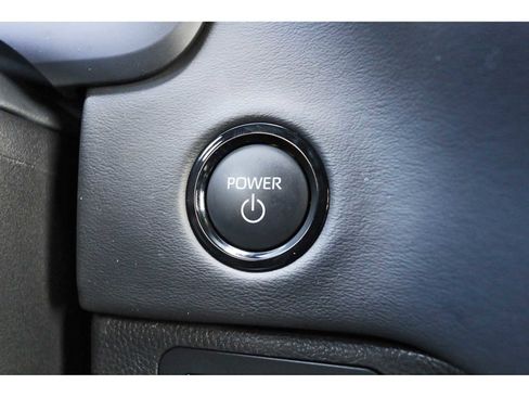 Used 2025 Toyota Sequoia Platinum image 25