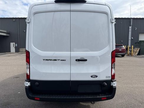 New 2026 Ford Transit 250 148 Medium Roof image 31