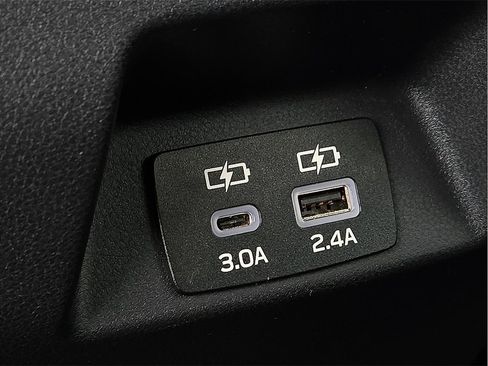 Used 2024 Subaru Crosstrek 2.5i Wilderness w/ Crosstrek Mirror Package image 10