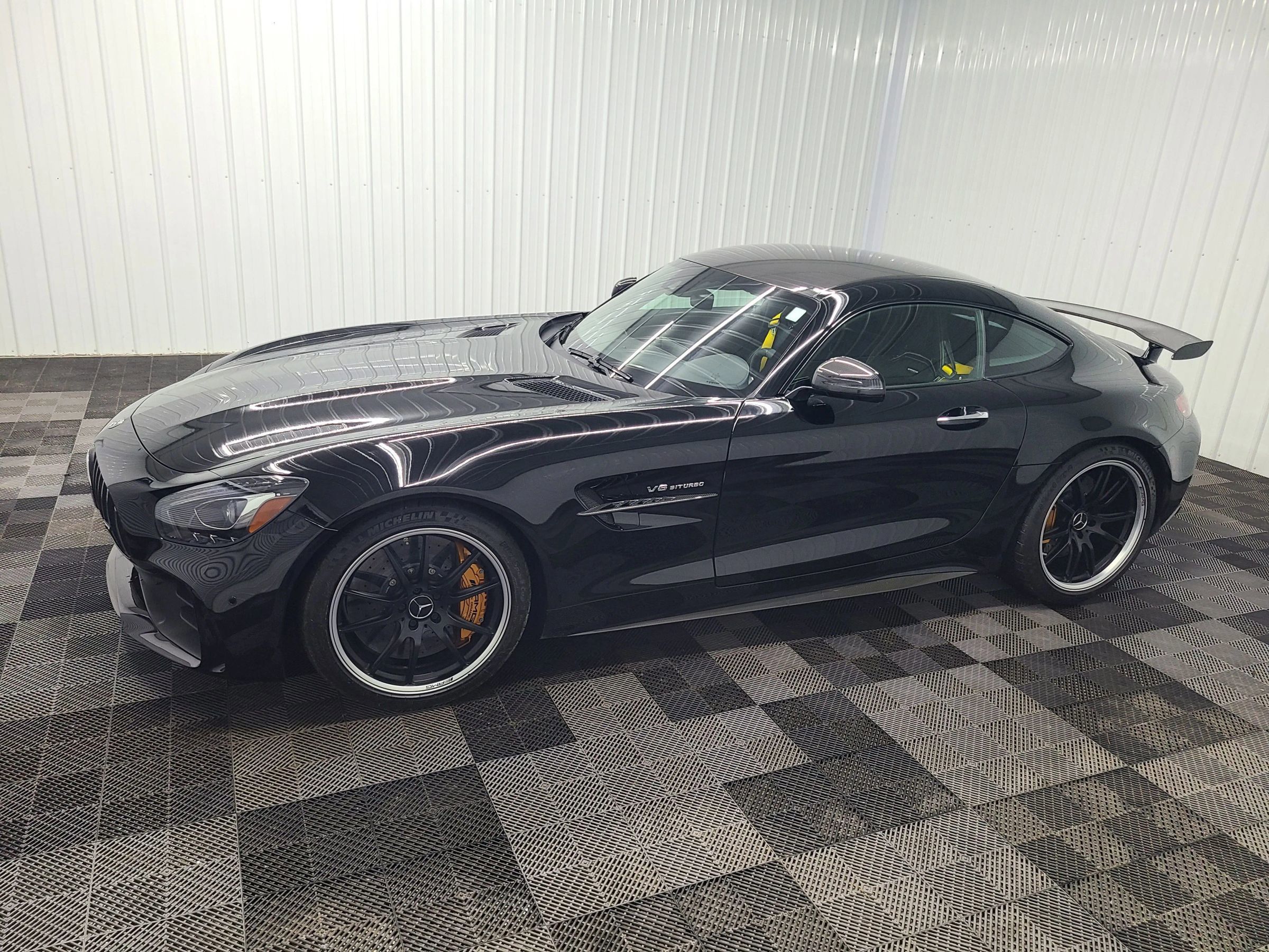 Used 2019 Mercedes-Benz AMG GT R image 29