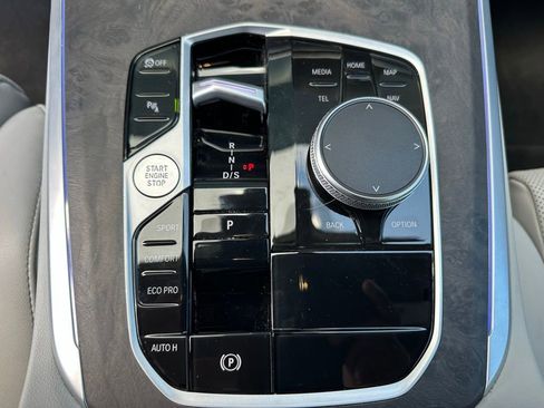 Used 2024 BMW X5 sDrive40i w/ Parking Assistance Package RWD image 21