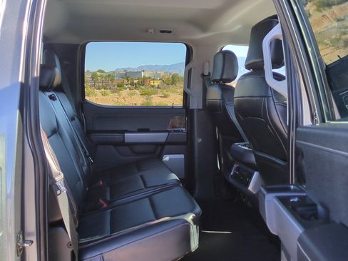 Used 2024 Ford F350 Lariat image 28