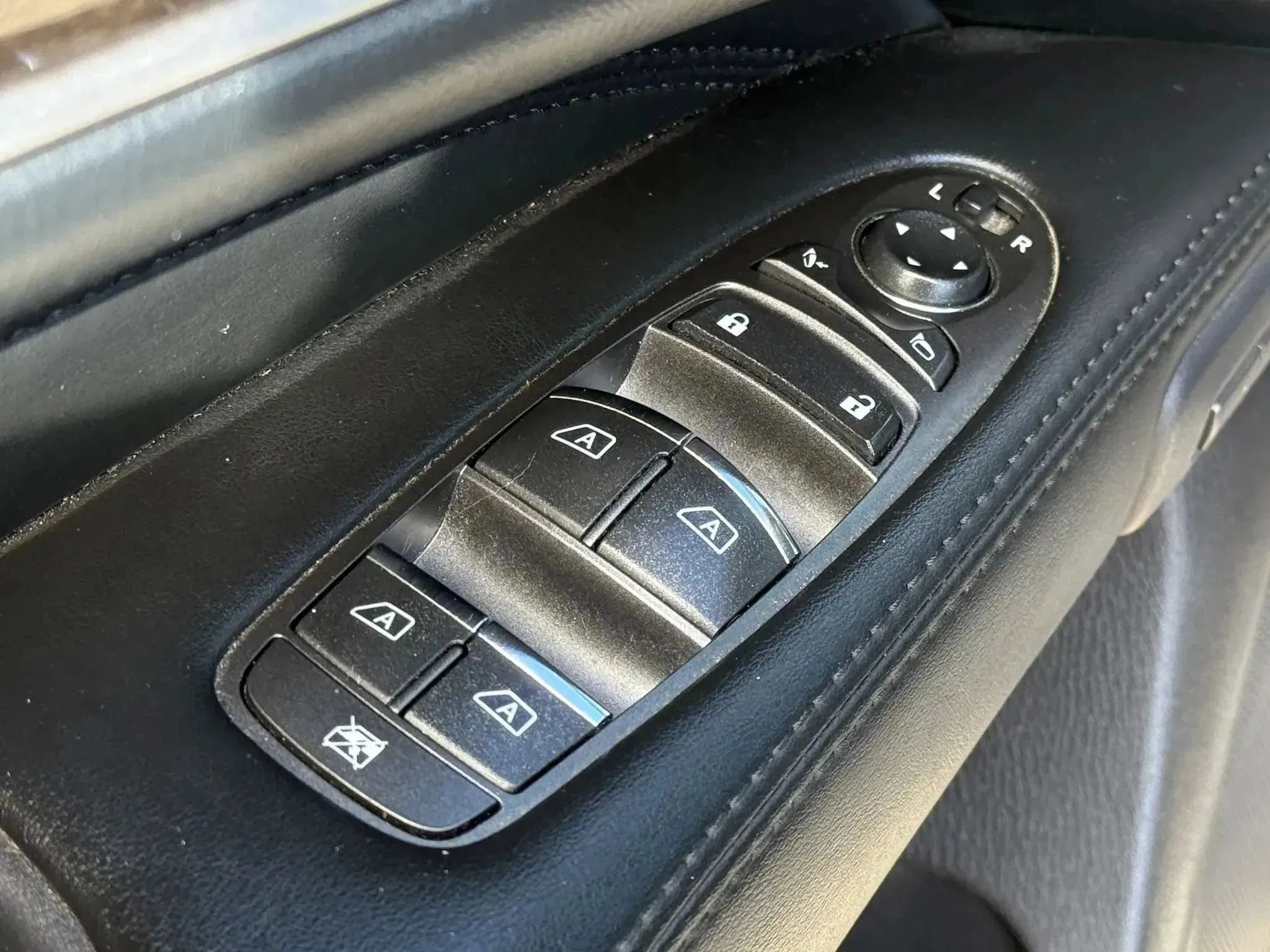 Used 2013 INFINITI JX35 AWD w/ Premium Pkg image 50