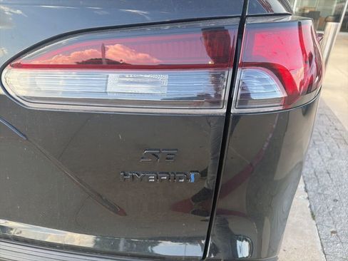 Used 2024 Toyota Corolla Cross AWD Hybrid image 8