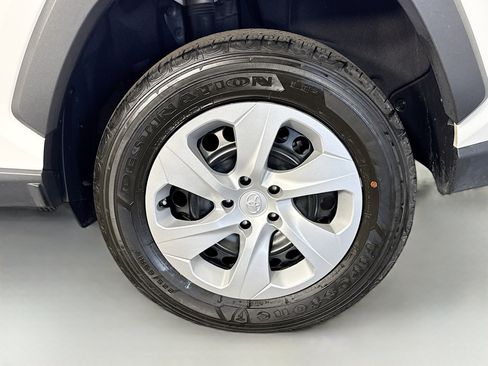 Used 2024 Toyota RAV4 LE FWD image 36