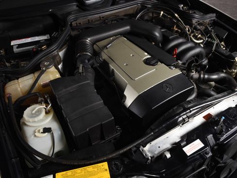 Used 1995 Mercedes-Benz E 320 Convertible image 9