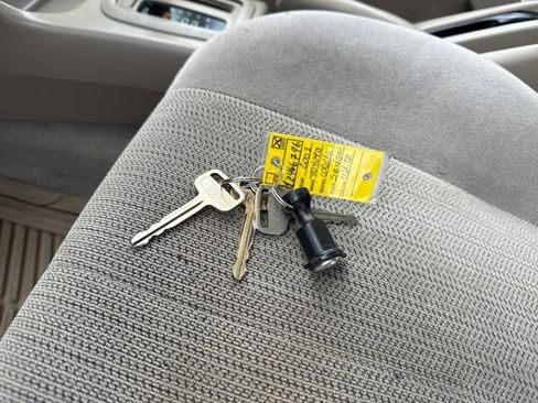 Used 2001 Toyota Corolla CE image 28