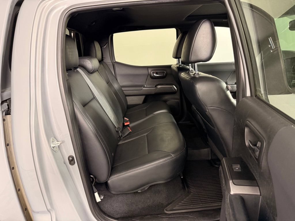 Certified 2021 Toyota Tacoma TRD Off-Road w/ TRD Premium Off Road Package AWD/4WD image 18