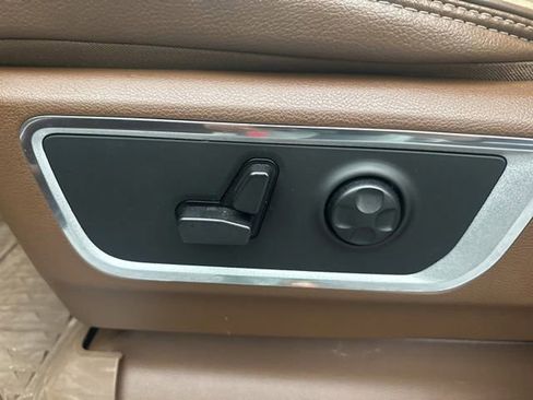 Used 2019 RAM 1500 Laramie AWD/4WD image 19