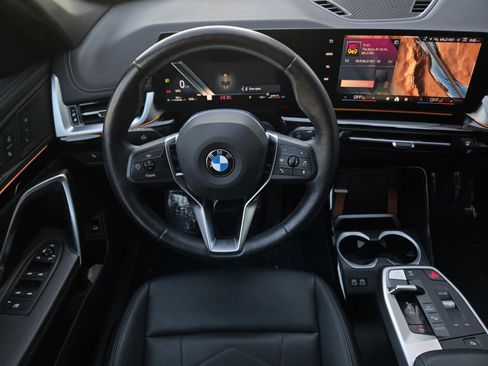 Used 2025 BMW X1 xDrive28i image 13