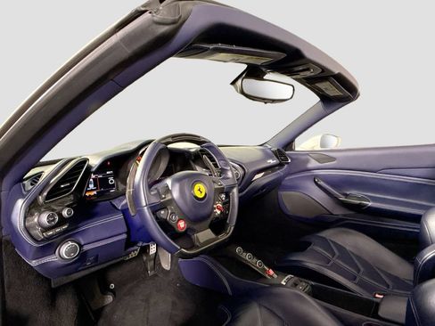 Used 2018 Ferrari 488 Spider RWD image 3