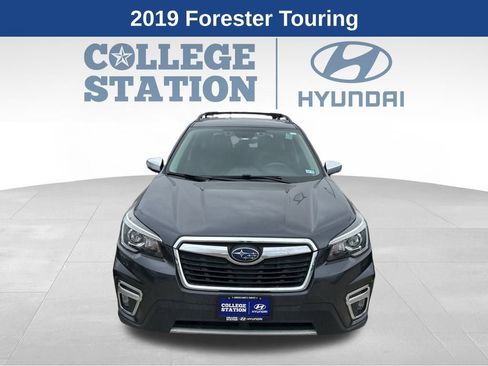 Used 2019 Subaru Forester Touring image 2