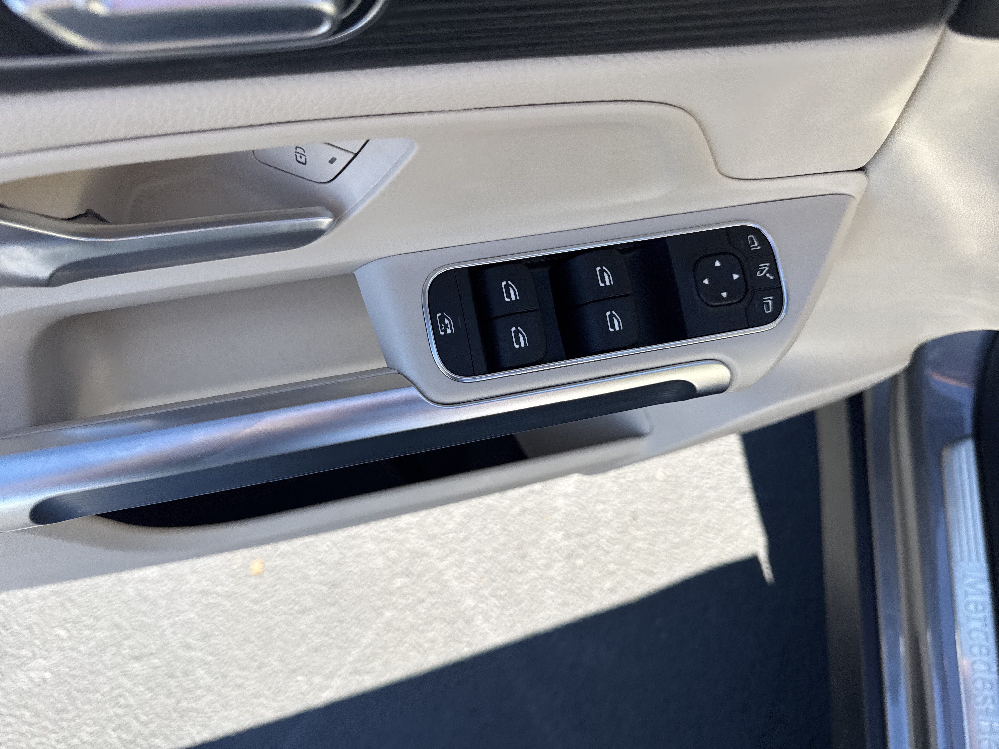 Used 2026 Mercedes-Benz GLB 250 image 15