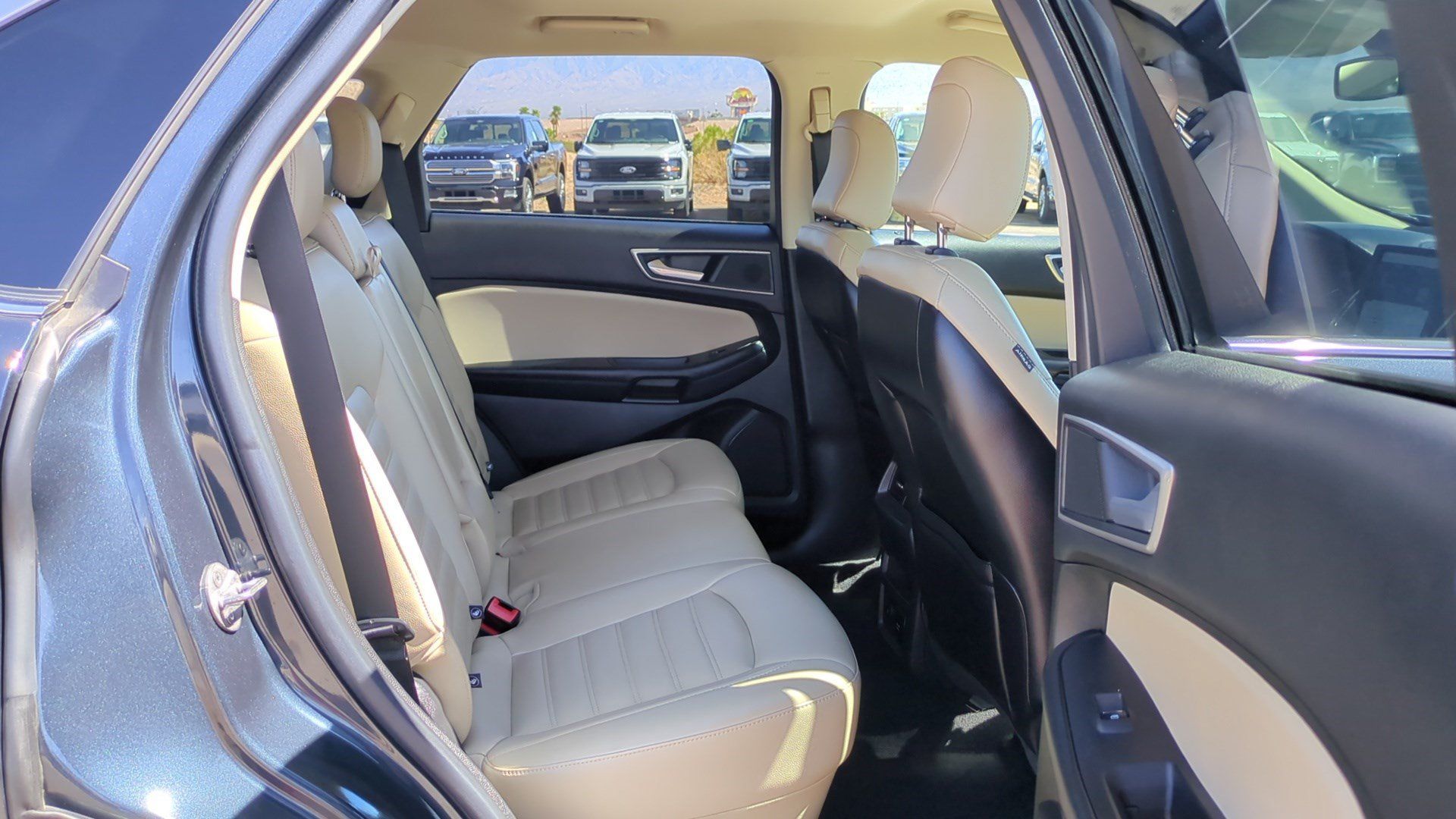 Used 2023 Ford Edge SEL w/ Convenience Package AWD/4WD image 21