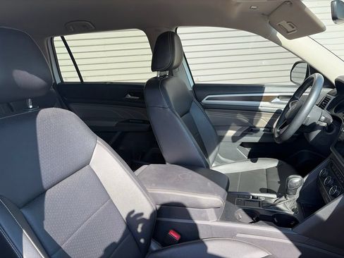Used 2021 Volkswagen Atlas SE FWD image 9